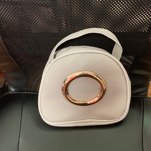 Grey small essentials bag - Picture 4 of 4